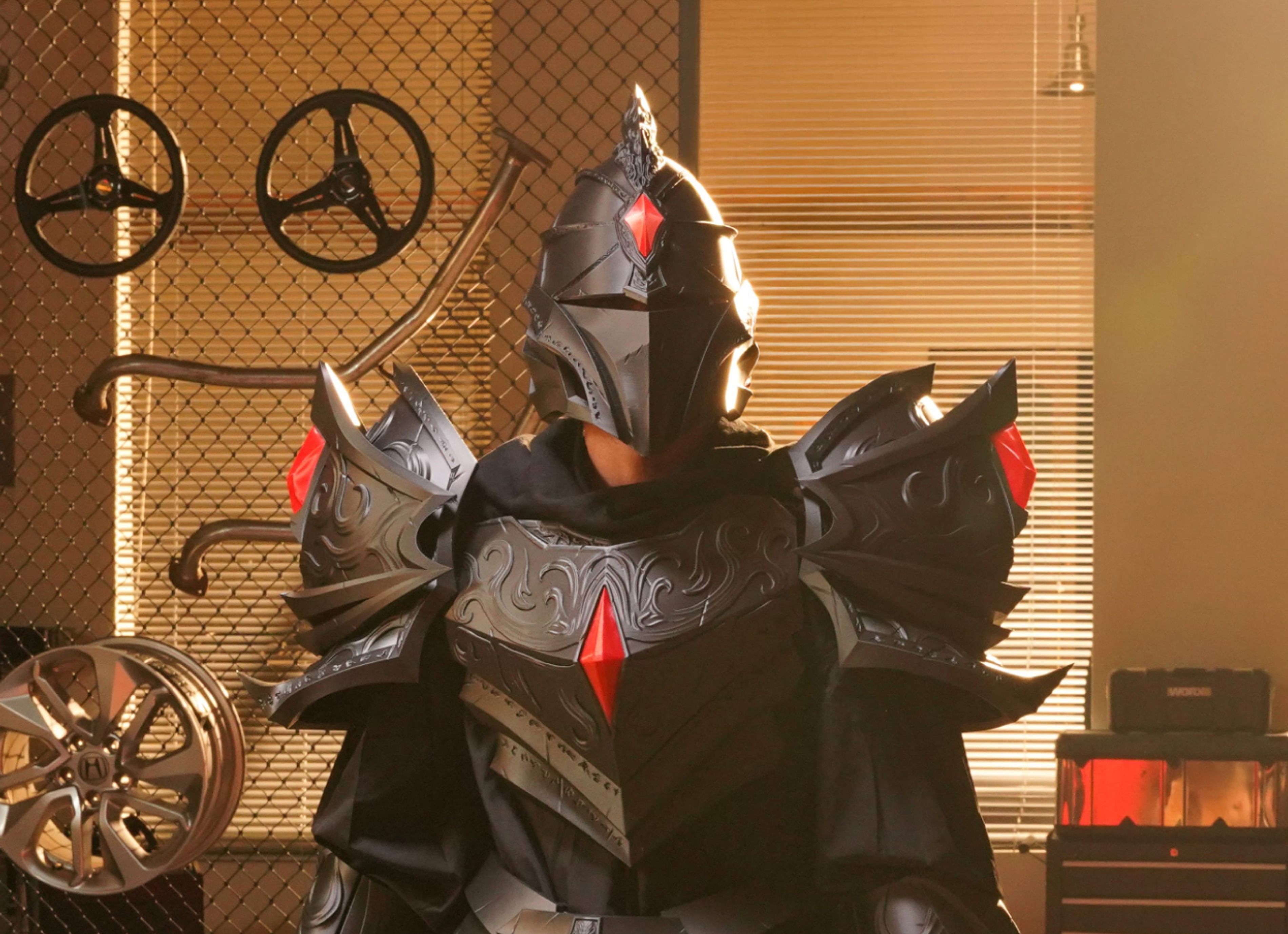 https://store.bblcdn.eu/s8/default/8667d972c54f4b1fadd96fe995e08a43/name_helmet_and_armour_PC.jpg